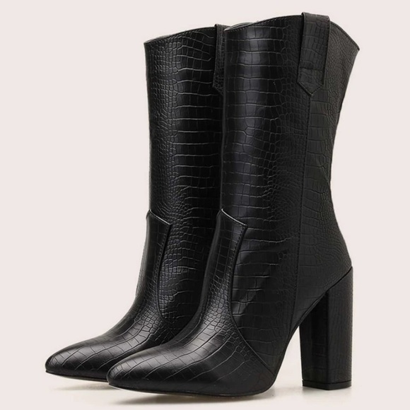 Mid calf boots - Picture 3 of 3